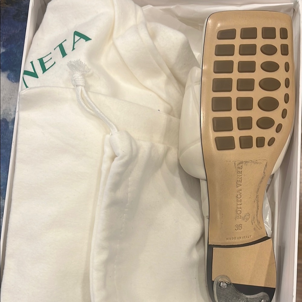 Bottega Veneta Ivory Quilted Slide Sandals - Picture 2 of 5